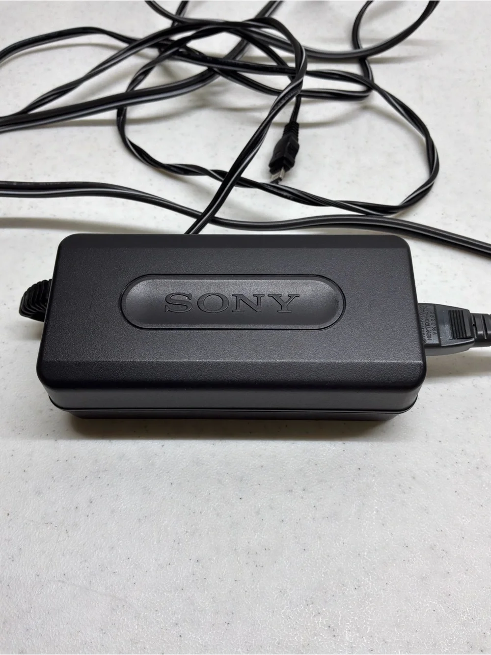 100% Original Sony AC Power Adapter Model No. AC- L 10A AC-L10A